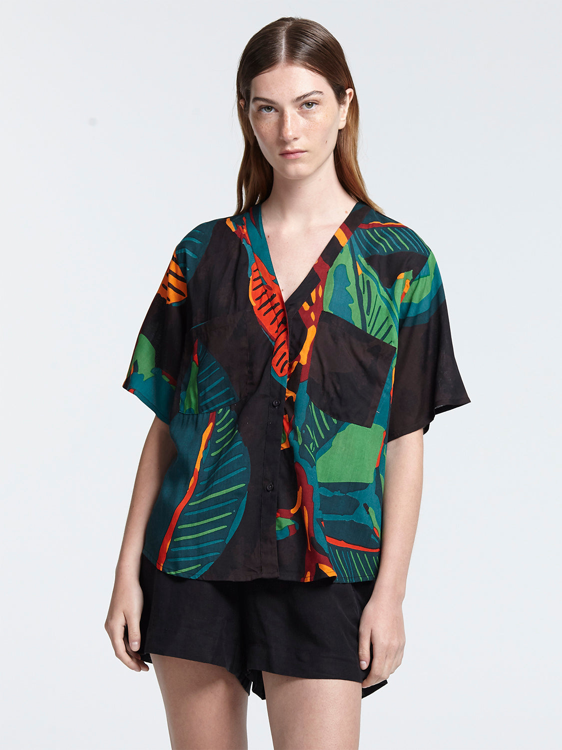 FICUS BLACK cropped shirt