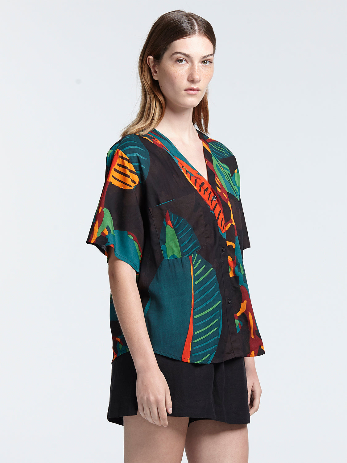 FICUS BLACK cropped shirt