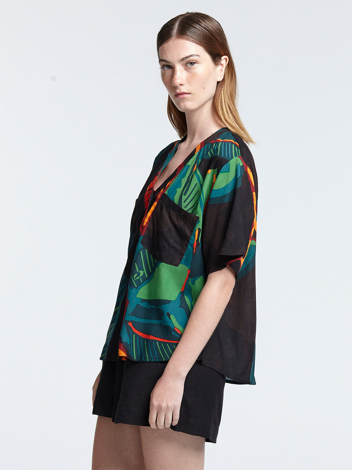 FICUS BLACK cropped shirt