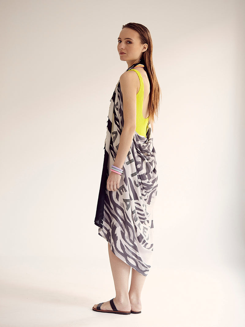 ALL WE NEED IS BEACH pareo sarong